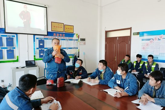 朱家峁煤矿基层区队强化培训质量  提高职工安全技能