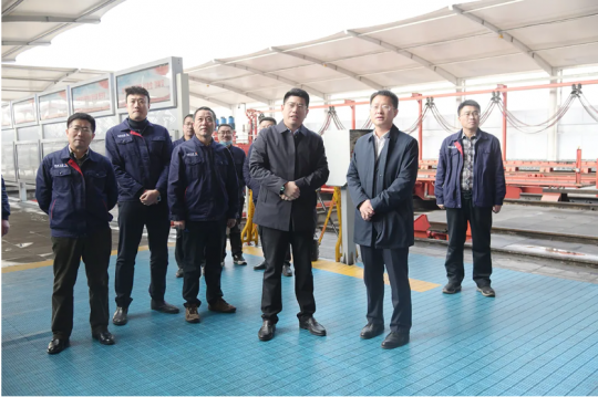 王崇景到梁山港调研指导工作