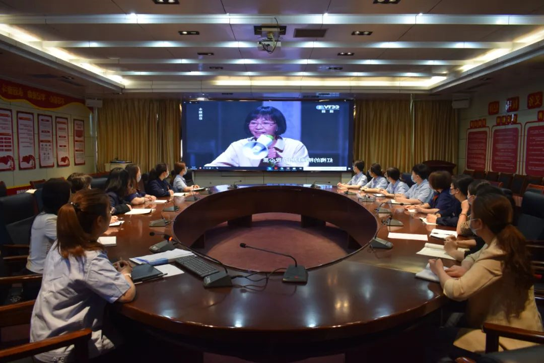 2022年5月6日，运河煤矿组织开展学习“张桂梅”事迹座谈会（张弘 沙诚 丁晓晓） (2).jpg