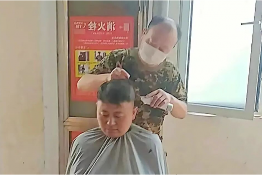 我为职工办实事丨他们用一把剪刀理出职工“精气神”