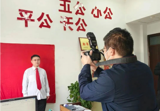 阳城煤电丨​“暖心照相馆”开张啦！