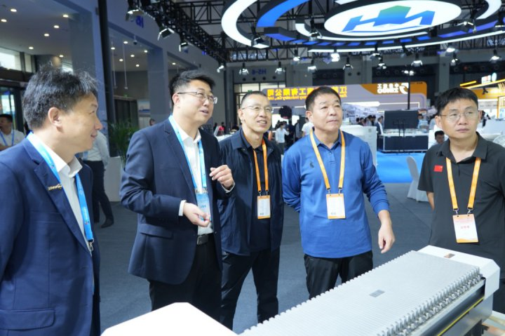 海纳科技煤流运输全链条智能化解决方案在榆林煤博会受瞩目